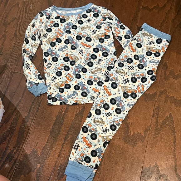 Little One Shop monster truck bamboo pajama set, 5t - Picture 1 of 4